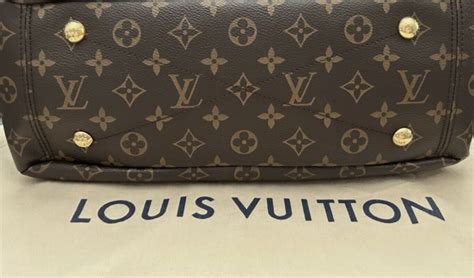 bo louis vuitton repliche|real louis vuitton signs.